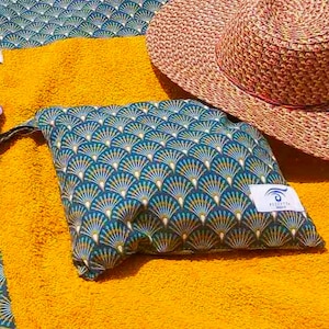 Handmade Pouch, Makeup Bag, Cosmetic Bag, Toiletry Bag, Large Pouch, Beach Bag, Green Zipper Pouch, Gift Women, Mom Gift, Bridesmaid Gift