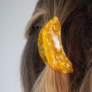 Banana Hair Claw - Viral Fruit Shaped Hair Clips