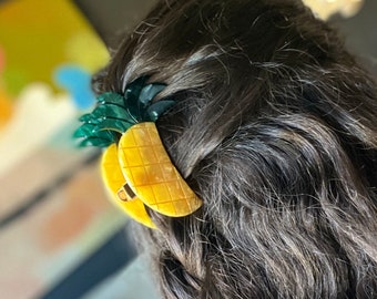 Pineapple Hair Claw - Viral Fruit Shaped Hair Clips