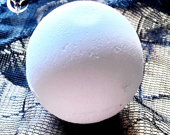Bathory Bath Bomb: Frankincense, Lemon Blossom, Clary Sage