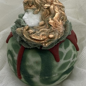 The Medusa Bath Bomb - Handmade bath bomb, Luxury bath bomb, goth bath bomb, bath gifts, bath bombs UK, self care gift, pamper gift
