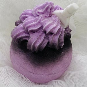 L'Affaire Des Poisons Bath Bomb – Handmade Goth Halloween Gift