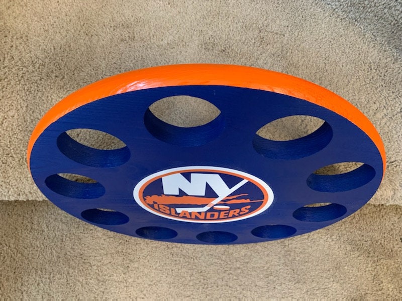 New York Islanders 10 Hockey Puck Wall hanging Display