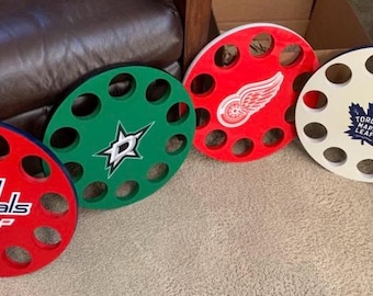 10 rondelles de hockey (choisissez votre équipe) Présentoir mural