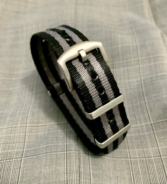 Black and Gray Seatbelt Nylon Watch Strap / Premium 22mm Watch Band Strap / Bond (Black and Grey) Nylon Watch Band / Vegan