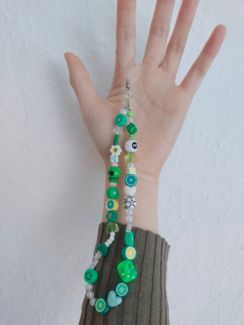 Special Price Now 90s Handy Charm, beaded phone chain, y2k phone chain mix matched Grün