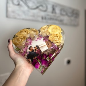 Resin 3D Heart Flower preservation/ love picture preserved in resin/ resin keepsake with your picture/ wedding flower in resin