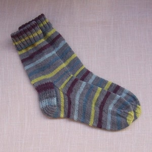 Hand-knitted men&#39;s socks from &quot;Regia&quot; yarn, size EU43-44