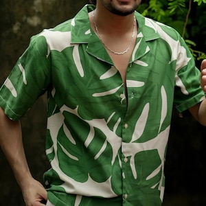 Tropical unisex button up shirt, Short sleeve men shirt, Summer men shirt, Hawaiian Shirt Men, Gift for men, beach shirt, Travel shirt
