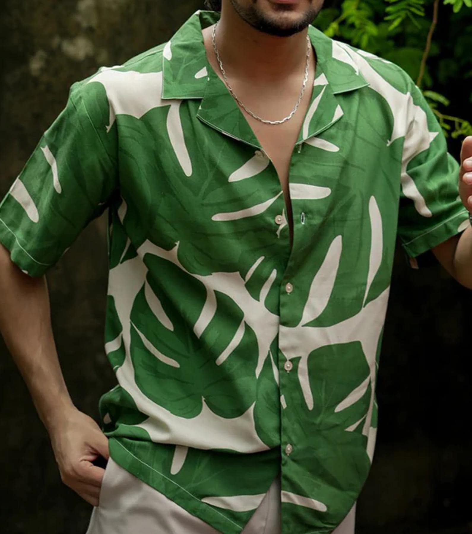 twinflamesboutique - Vintage en soie Aloha chemise hawaïenne, soie imprimée tropicale, plumeria