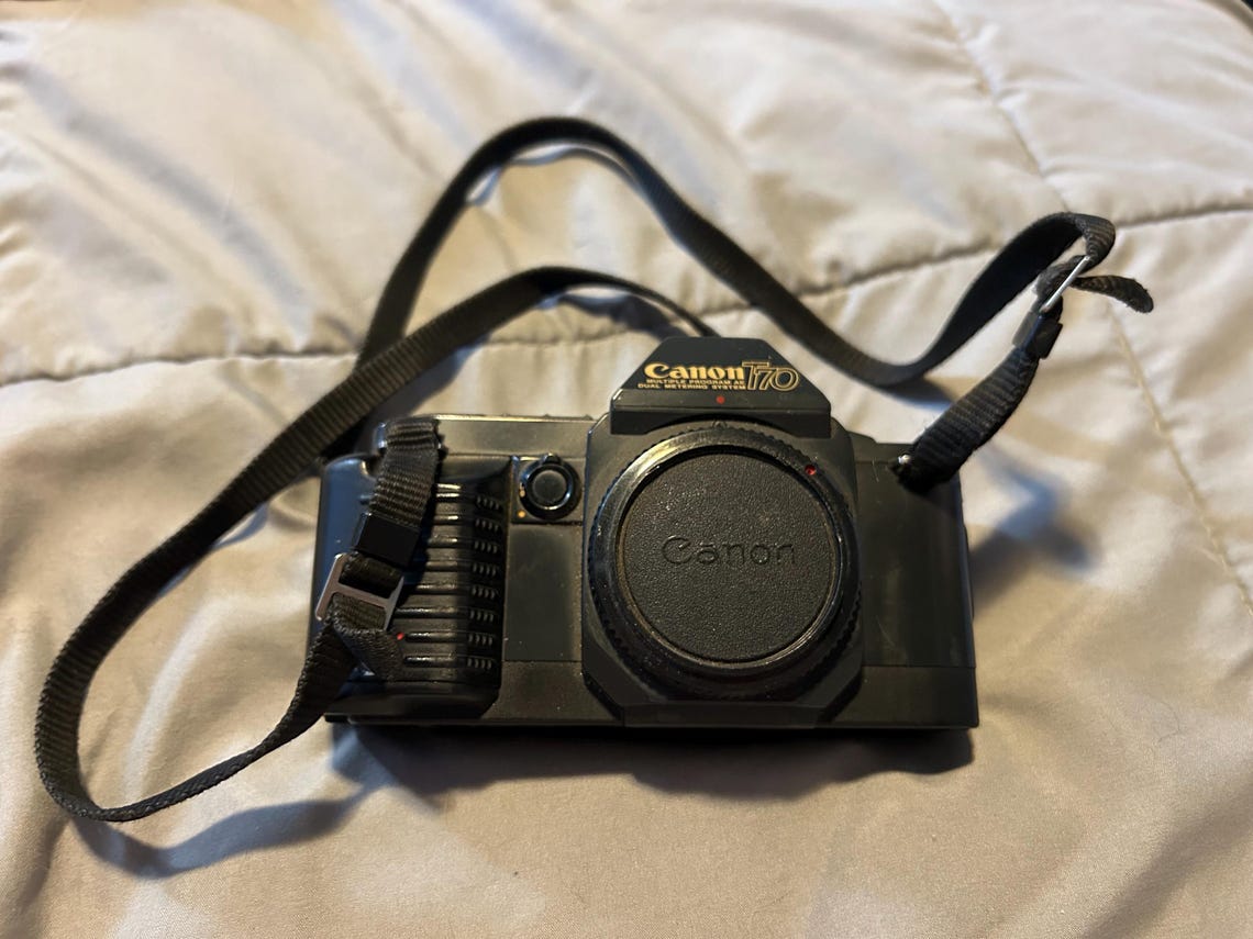Canon T70, foto 1 di 5