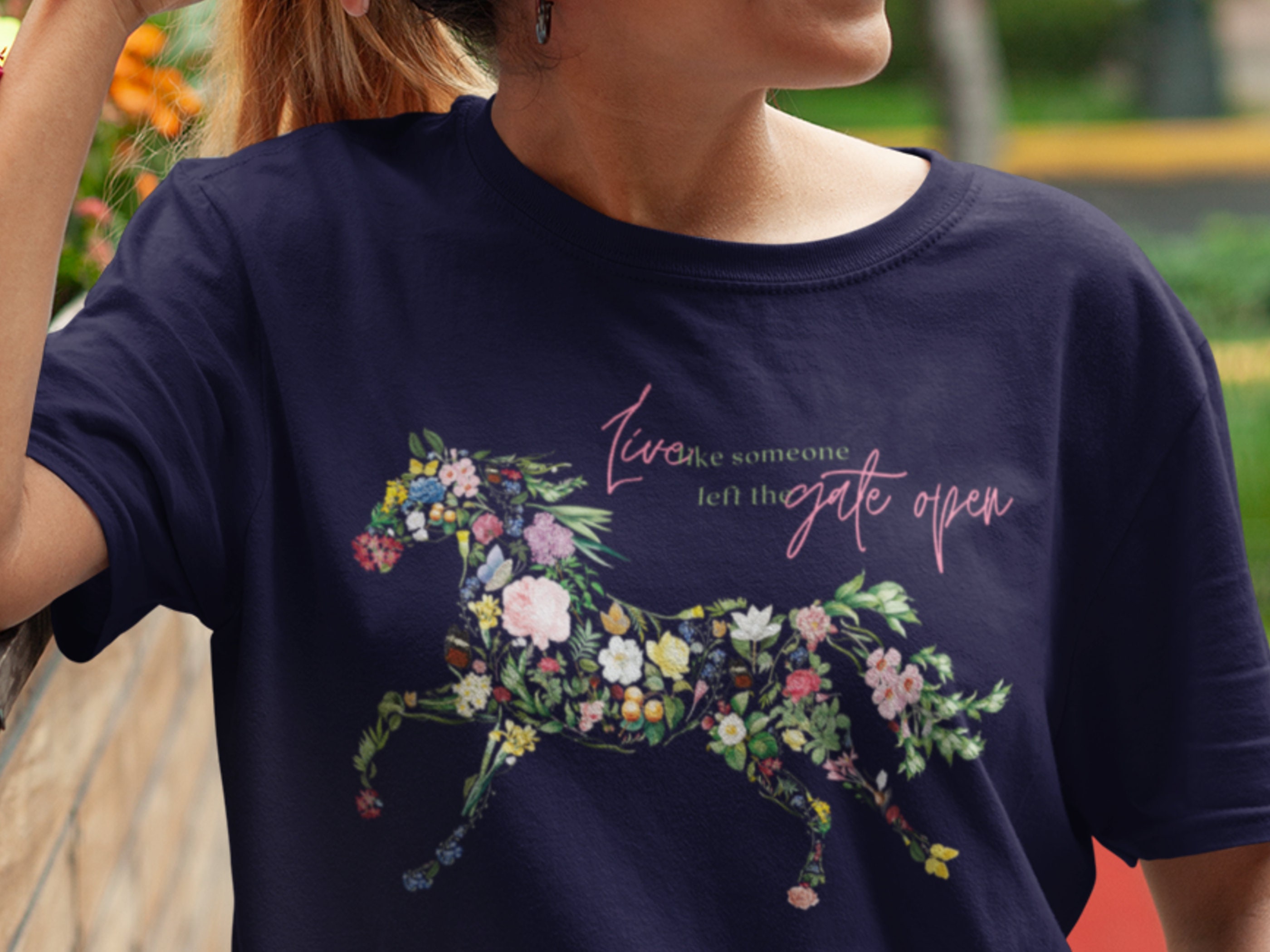 Horse Shirt Horse With Botanical Flowers Horse Lover Shirt Etsy
