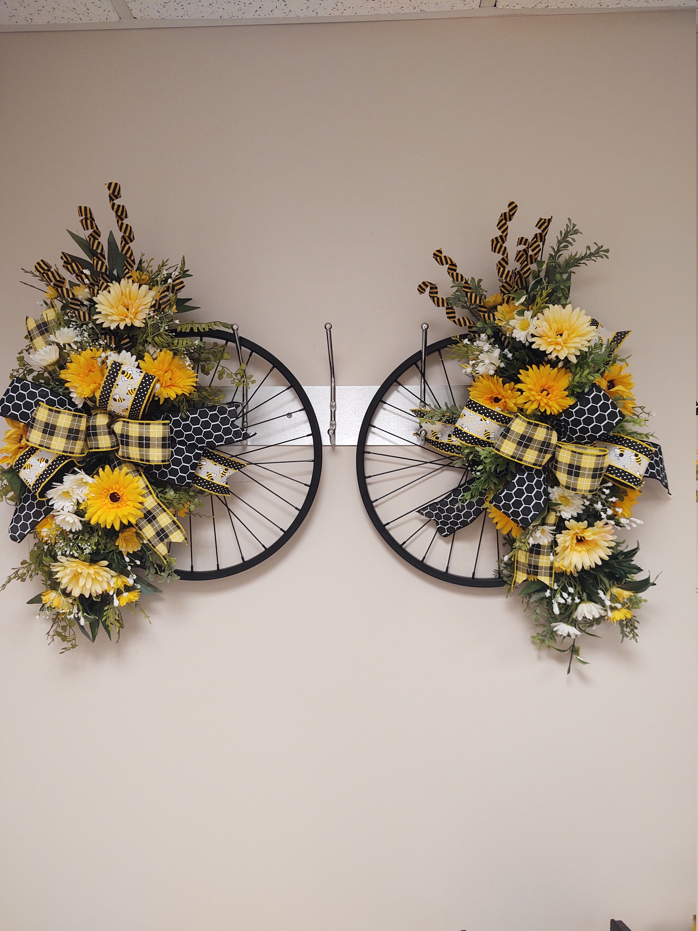 Yellow & Black Floral Bicycle Rim/wheel Wreath With Coordinating Bee ...