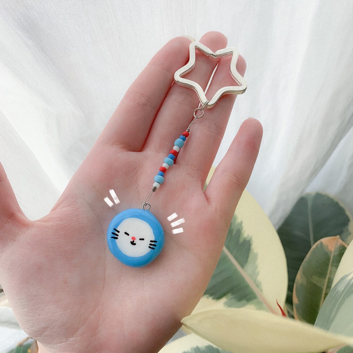 Lindos llaveros de cuentas de arcilla hechos a mano por Etsy