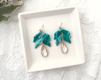 EMERALD FAUX STONE Fancy Leaf Drops | Clay earrings glass charm | Green and white marbled earrings | Handmade clay dangles | Double arrows