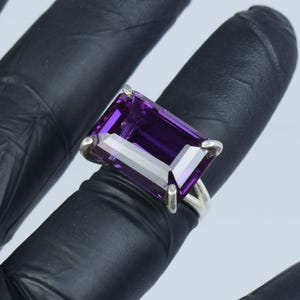 Alexandrite Emerald Ring Ring, Large Alexandrite Engagement Ring, Women Bold Color Change Alexandrite Ring, Solid 925 Silver, Gift her