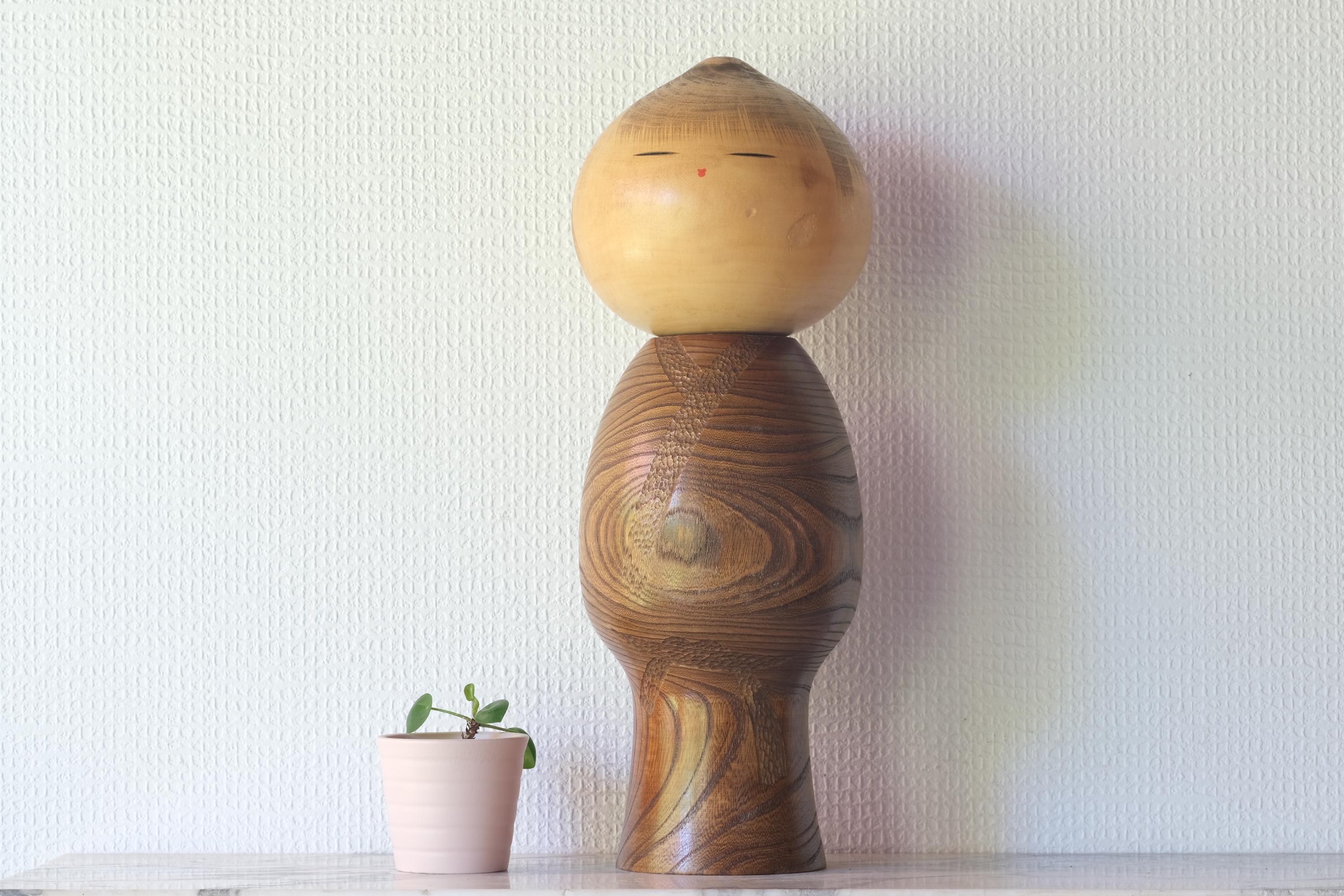 有名なヴィンテージ無心こけしの希少バージョン 渡辺正雄 (1917-2007