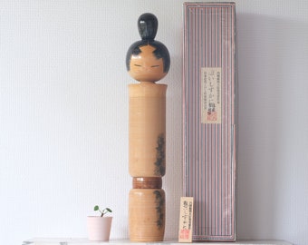 Large Vintage Sosaku Kokeshi by Sato Suigai (1920-) | 56,5 cm