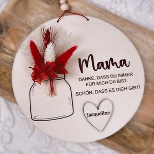 Personalisierte Holzscheibe Mama Geschenk, Muttertagsgeschenk mit Trockenblumen, Gravur Herz Anhänger, Deko für Mama