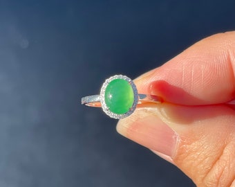 I03 Ring mit ovaler weißer Jade Sterling Silber 925 größenverstellbar I03 Ring mit ovaler weißer Jade Sterling Silber 925 größenverstellbar