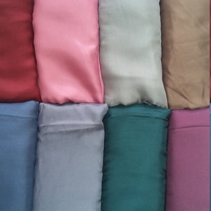 Almohada de seda para los ojos