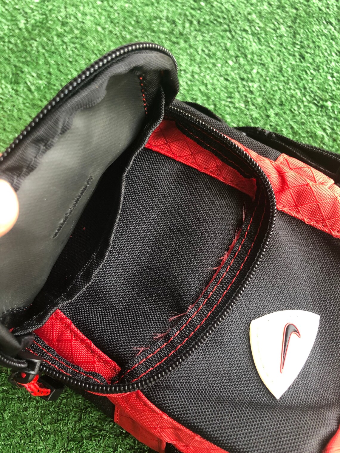 sling bags nike vintage