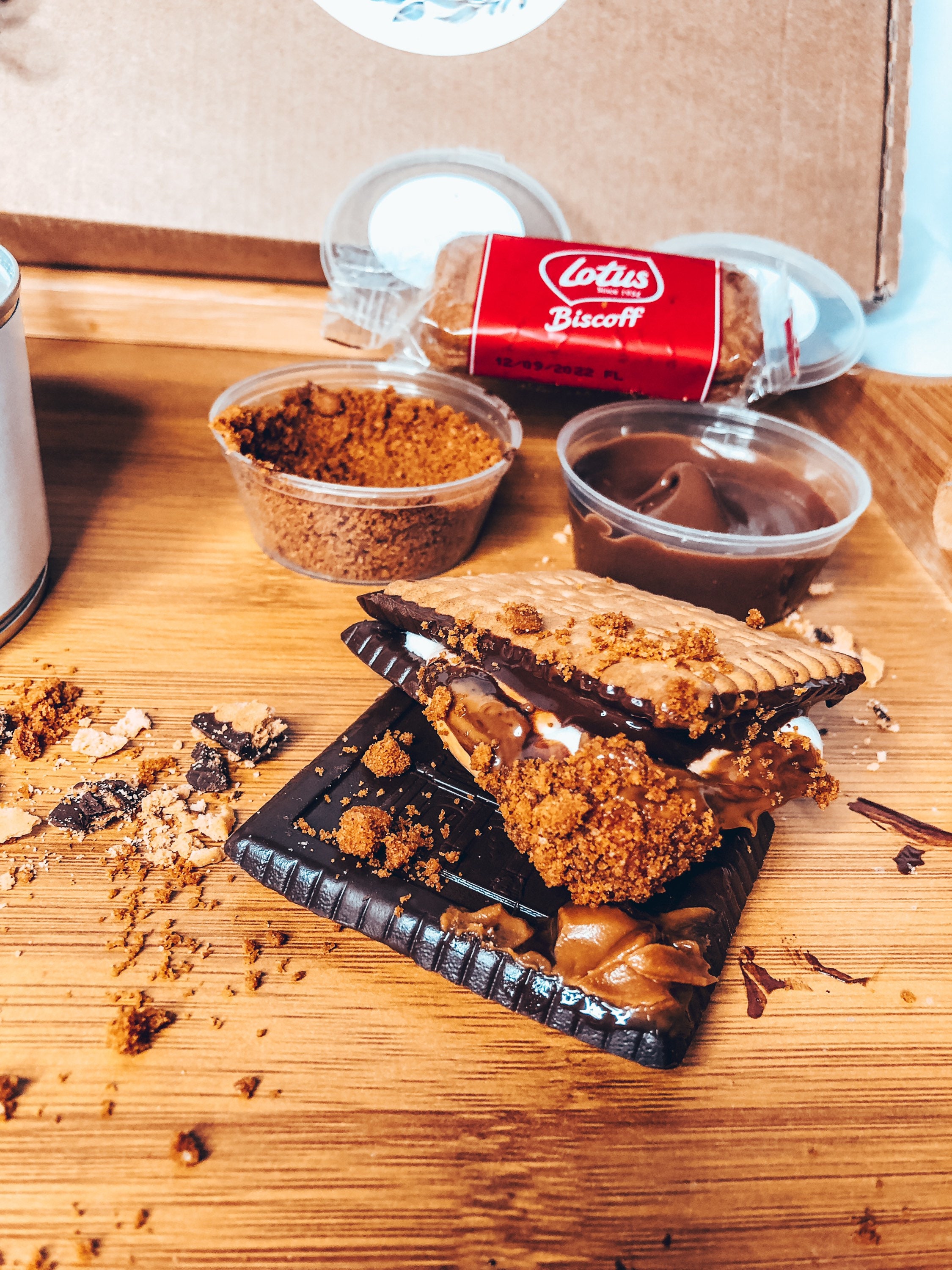 LOTUS BISCOFF S’mores Kit | Family Gift | S’mores Hamper | Food Hamper ...