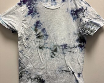 Ice Dye Gildan T-Shirt: Comfy Cotton Crew Neck Tee