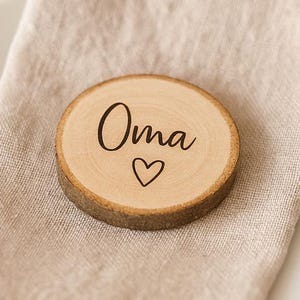 Personalisierte Holzscheibe 3–5cm | Gravur beidseitig möglich | Weihnachtsanhänger oder Deko | Mit oder ohne Bohrloch image 2
