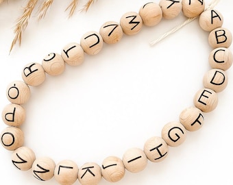 Holz Buchstabenperlen A-Z | Personalisierbare Holzperlen mit Gravur | 12–30 mm | Bastelperlen für Schnullerketten, DIY, Deko