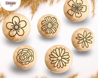 Holzperle mit Motiv / BLUMEN / Naturholz Buche 12–30 mm / CE-konform / DIY Babygeschenk & Schnullerkette / 6 Varianten