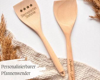 Personalisierter Pfannenwender aus Buchenholz / Wunschtext und Motiv graviert / Geschenk für Köche, Mama, Camper oder zum Einzug