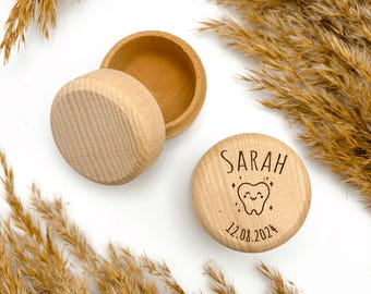 Personalisierte Zahndose mit Name & Datum | Holz Milchzahndose mit süßem Zahn-Motiv | Geschenk Einschulung und Zahnfee