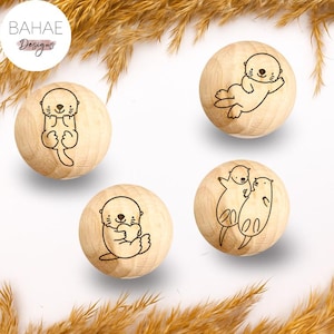 Holzperle mit Motiv | OTTER | Naturholz Buche 12–30mm | CE-konform | DIY Babygeschenk & Schnullerkette | 4 Varianten