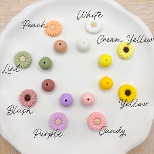 Personalisierter Schlüsselanhänger mit Namen | Wählen Sie Farbe, Ring & Motivperle | Geschenk Freundin, Mama, Lehrerin, Dankeschön image 2