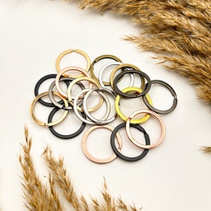 Schlüsselringe 30mm | 6 Farben | Flache Spaltringe für Schlüsselanhänger, DIY und Taschenzubehör | Metallringe für Bastelprojekte