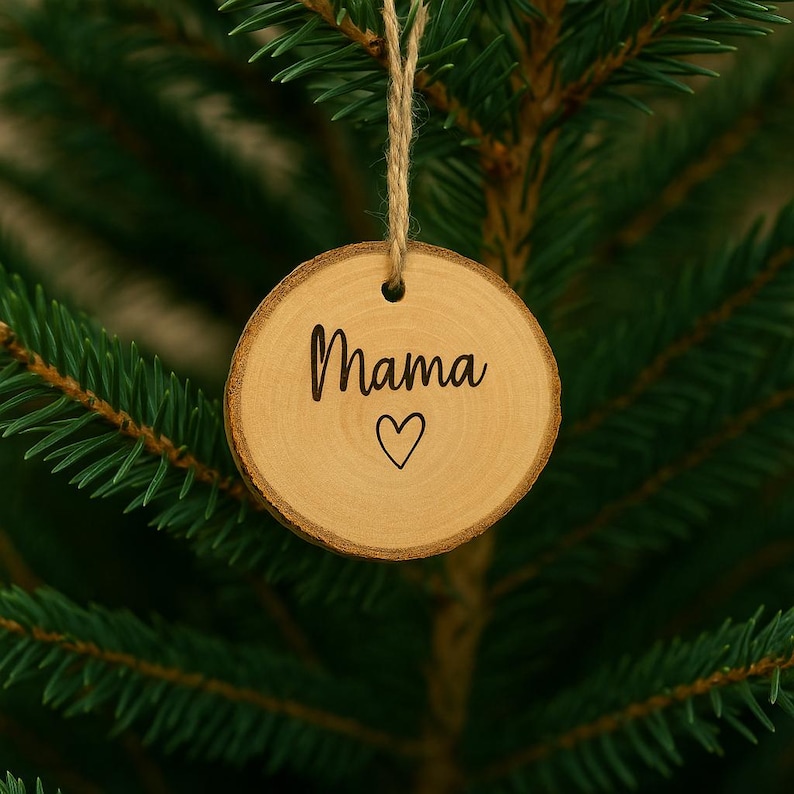 Personalisierte Holzscheibe 3–5cm | Gravur beidseitig möglich | Weihnachtsanhänger oder Deko | Mit oder ohne Bohrloch image 3