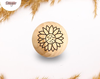 Holzperle mit Motiv | SONNENBLUME | Naturholz Buche 12–30mm | CE-konform | DIY Babygeschenk & Schnullerkette