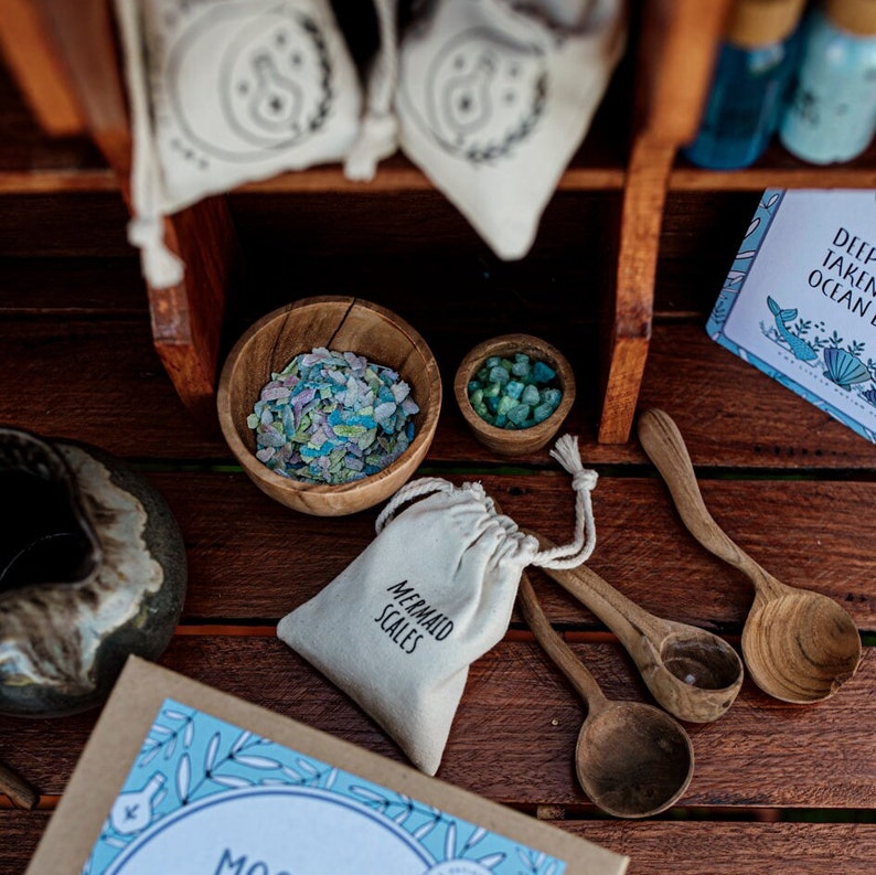 Moonlight Waters MINDFUL Magic - Potion Kit for kids with affirmations- Nature based and Non Toxic ingredients - Mermaids - Bio Glitter image 2