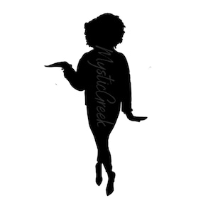 Peut inclure: Silhouette d'une personne aux cheveux bouclés portant une veste et debout avec une main levée.