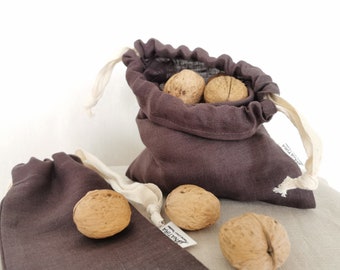 Sacchetti di pane in lino. Borsa per alimenti in lino. Accessori da cucina. Roba di casa. Borsa per giocattoli riutilizzabile in lino naturale stonewashed. Custode del pane in lino