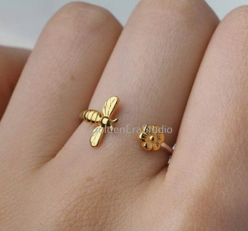 Dainty Thumb Ring Simple Bumble Bee Jewelry Gift Minimalist Bee Ring Unique Statement Ring, Gold Filled Ring for Women