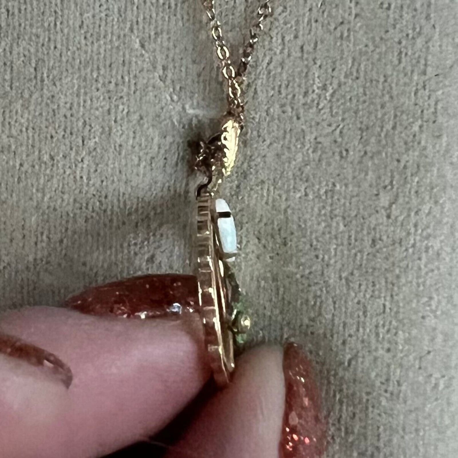 Vintage Krementz 70s 14 KT Gold Overlay Genuine Opal Green Vintage Krementz 70s 14 KT Gold Overlay Genuine Opal Green
