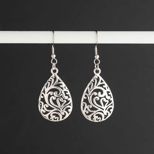 Silver Vintage / Antique Style Filigree Teardrop Earrings with stainless steel ear wires