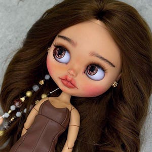 Poupée Blythe de collection exclusive aux cheveux longs