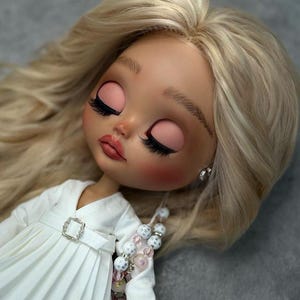 Modern Blythe girl, OOAK doll, Blythe Doll Custom, Carved Face, , Art doll, Exclusive Collectible blythe, girt for girl