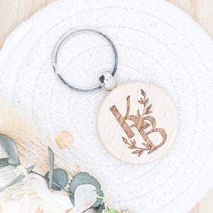 Porte clés COUPLE en bois gravé à personnaliser - Cadeau couple, cadeau saint valentin, cadeau mariage, fête des amoureux