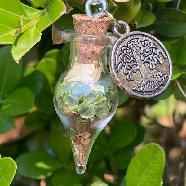 Green Witch Spell Jar Necklace | Green Witch Necklace | Witchy Gifts