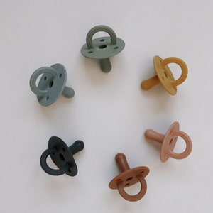 Solid Silicone Baby Pacifier Binky Soother