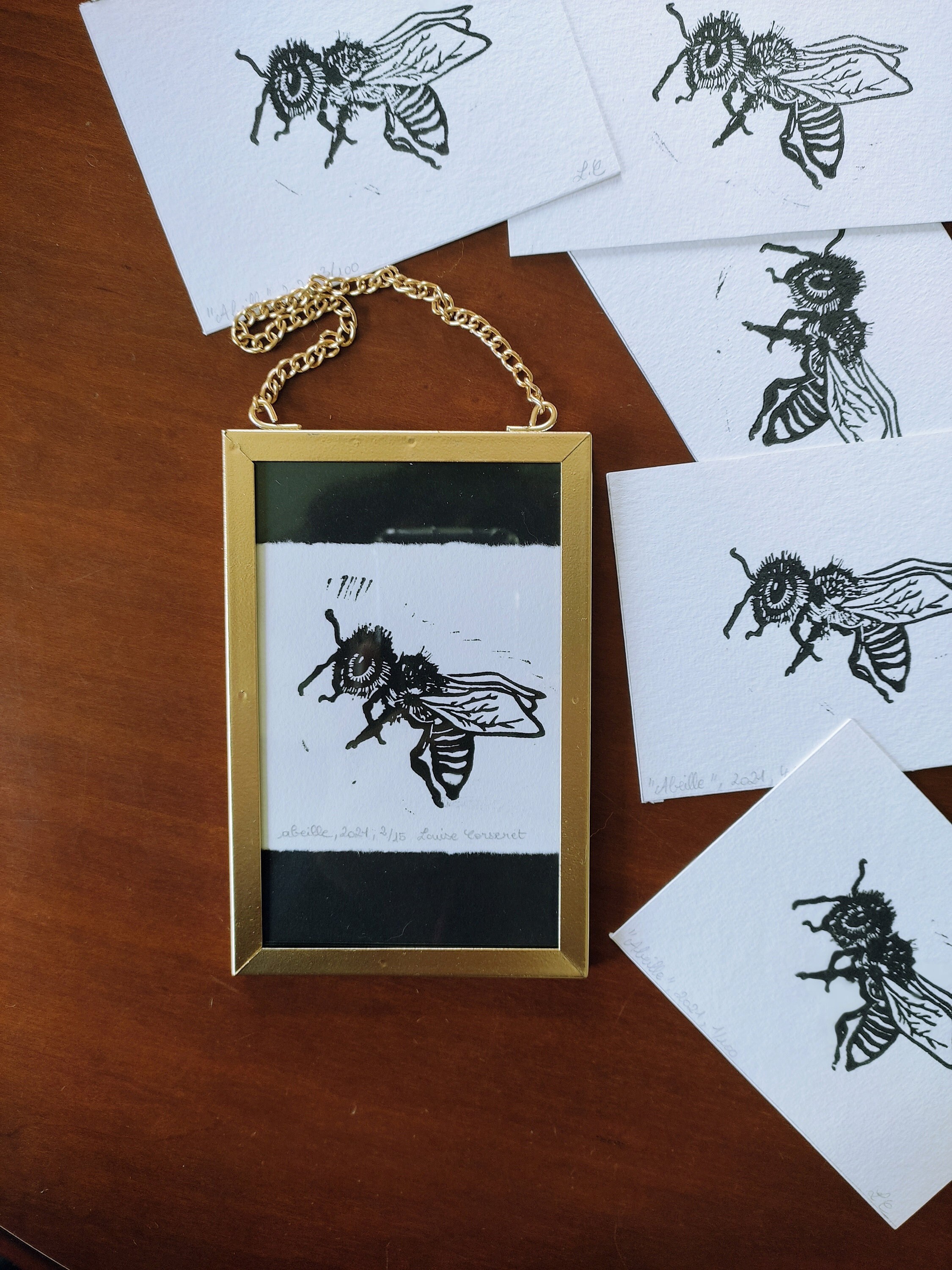 Linogravure Abeille Encadrée
